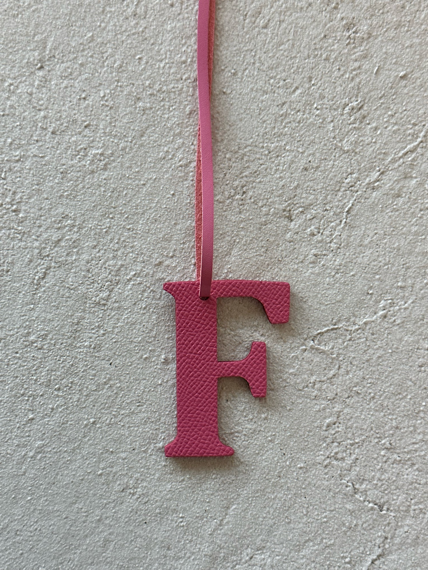 Letter F Pink