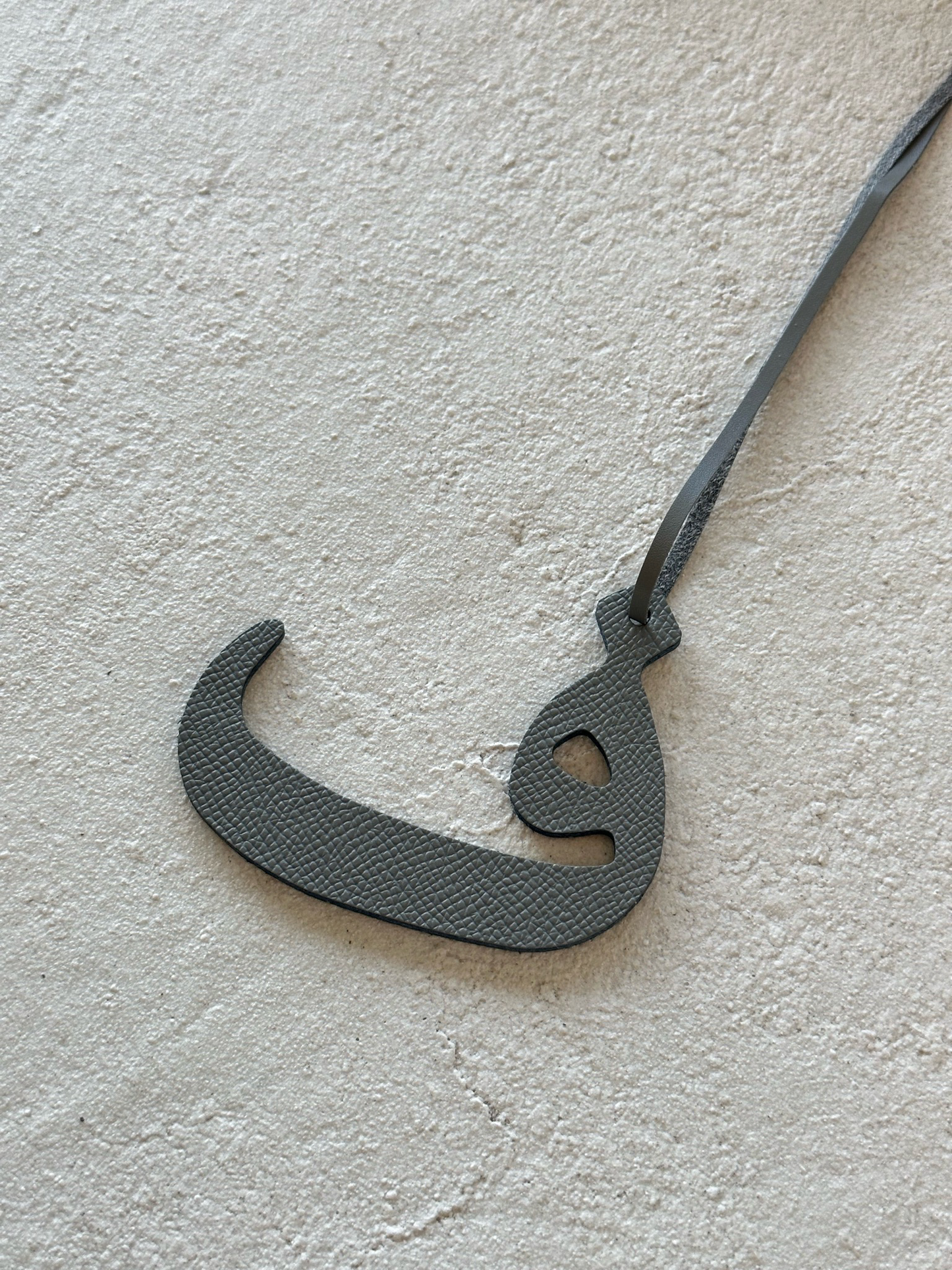 Letter ف Grey
