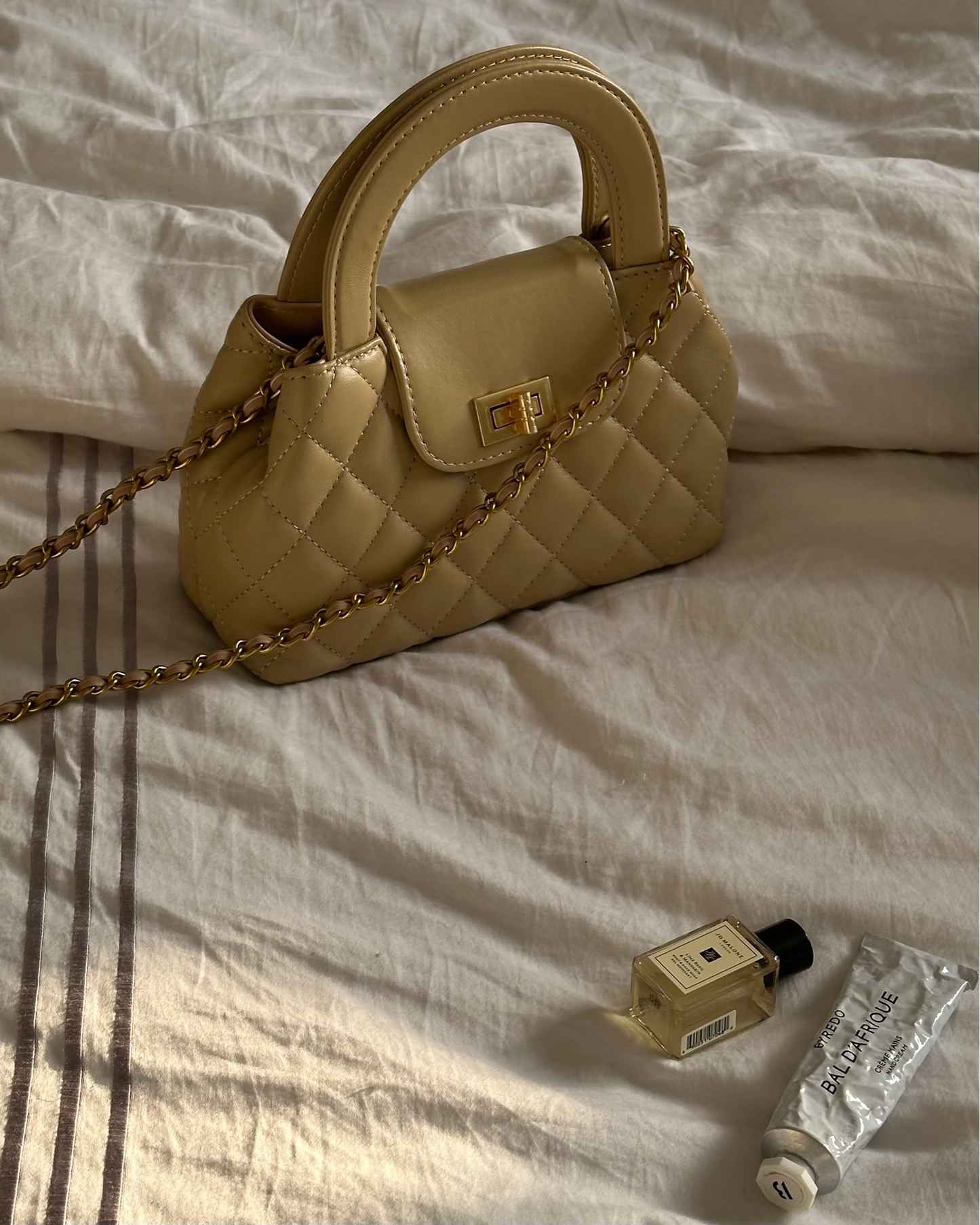 C H Beige