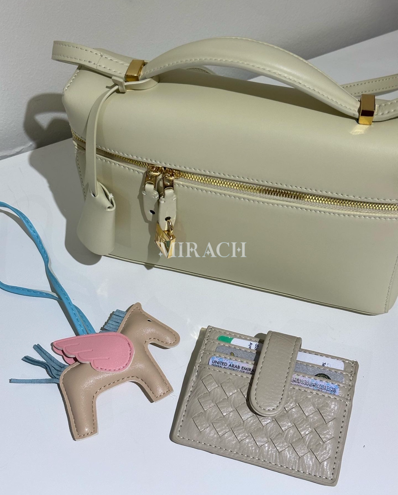 NewLoro Beige