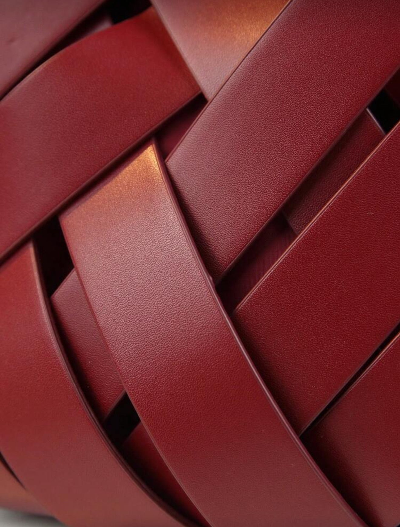 Ava maroon