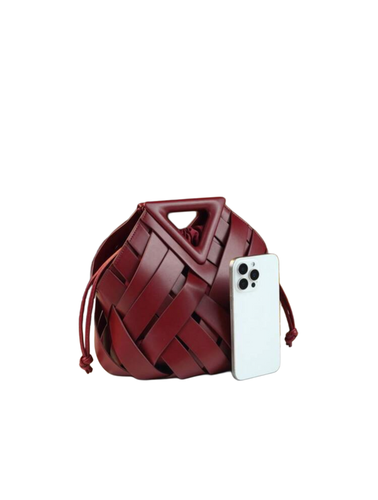 Ava maroon