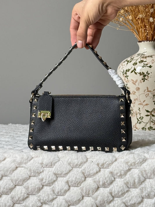 Valentino Garavany