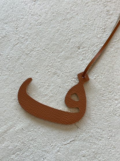 Letter ف Brown