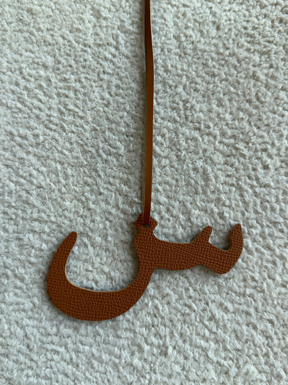 Letter س Brown