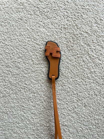 Slipper brown