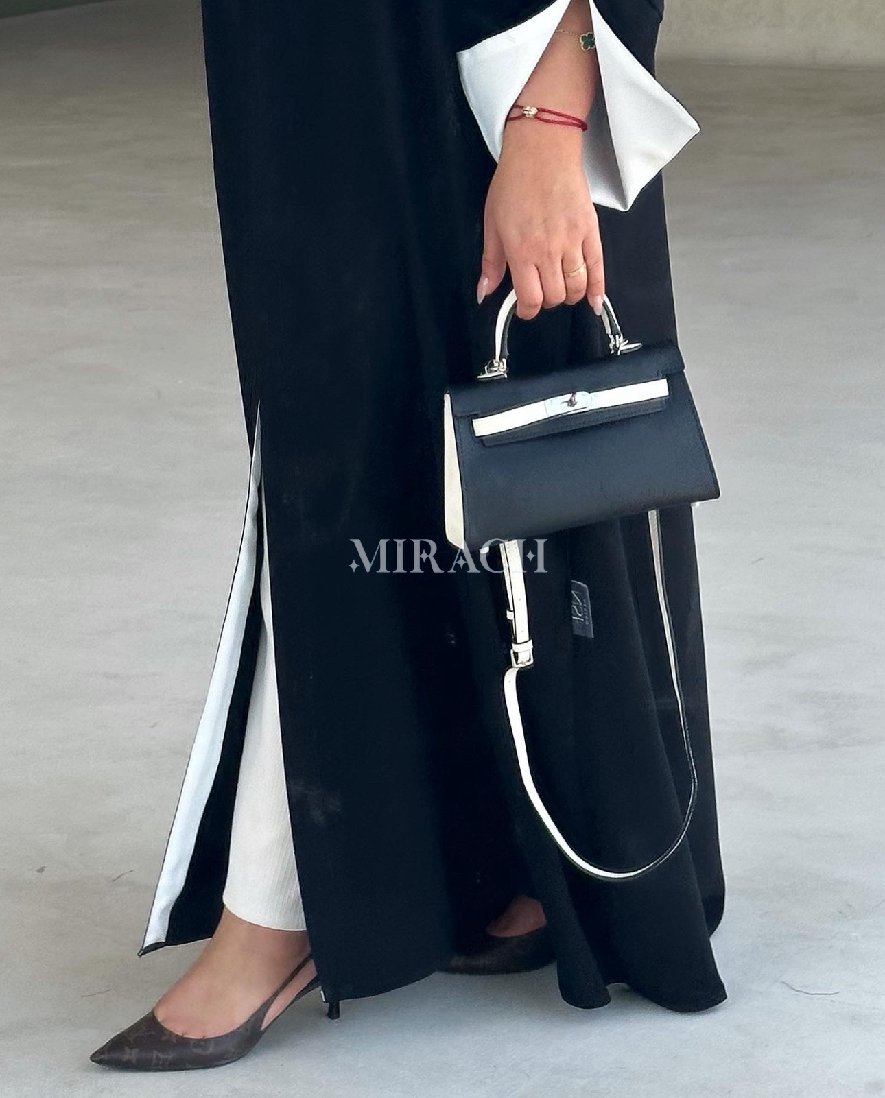 Kelly 22CM Black-White