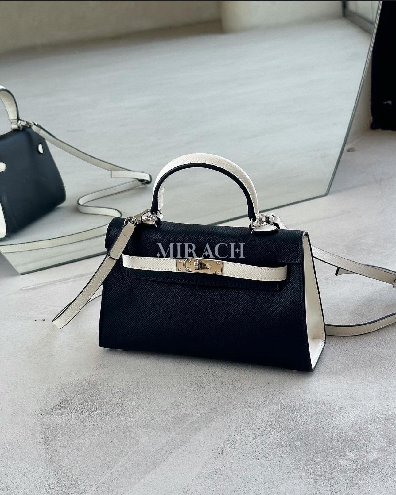 Kelly 22CM Black-White