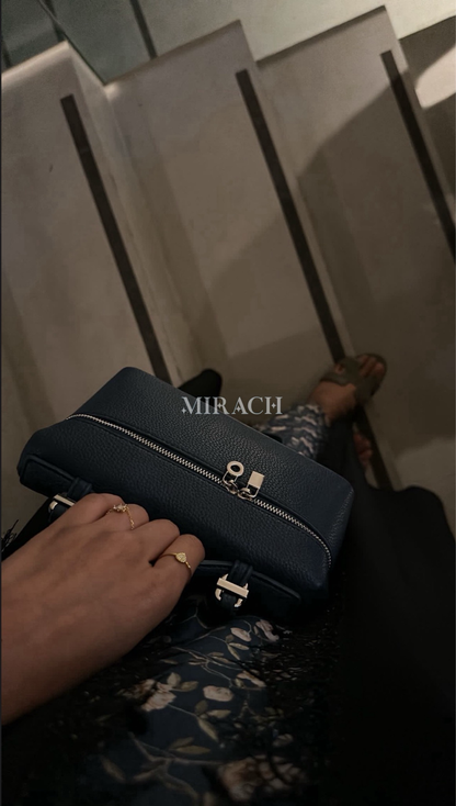 Loro DarkBlue