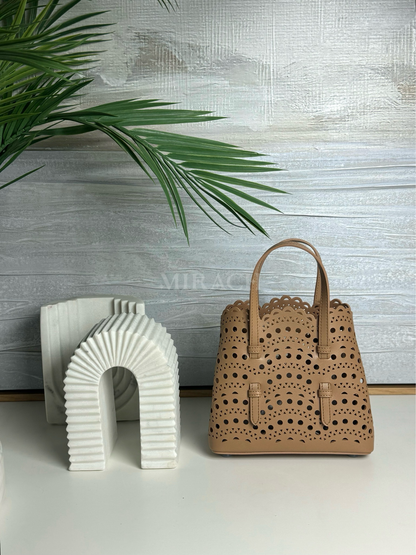 Aia Beige