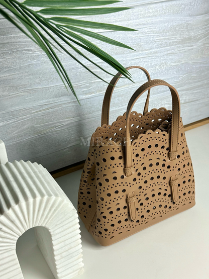 Aia Beige