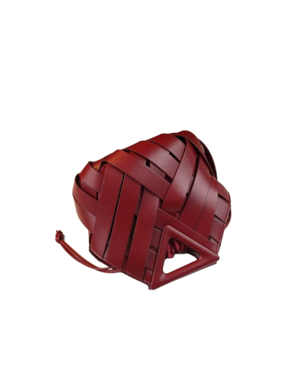 Ava maroon