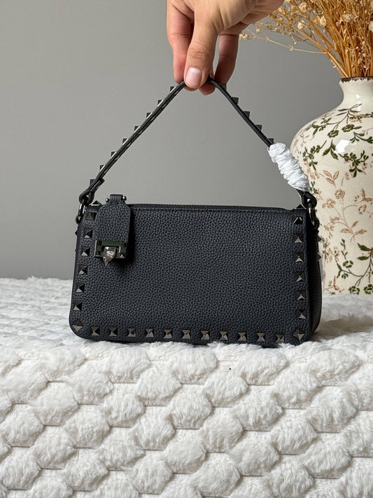 Valentino Garavany