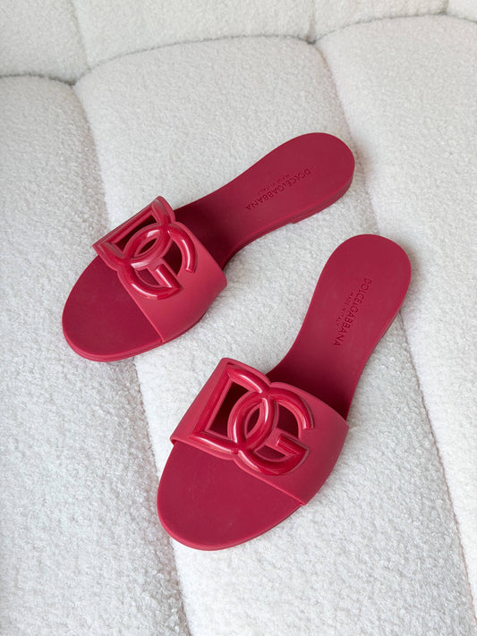 Dolce And Gabbana rubber slides