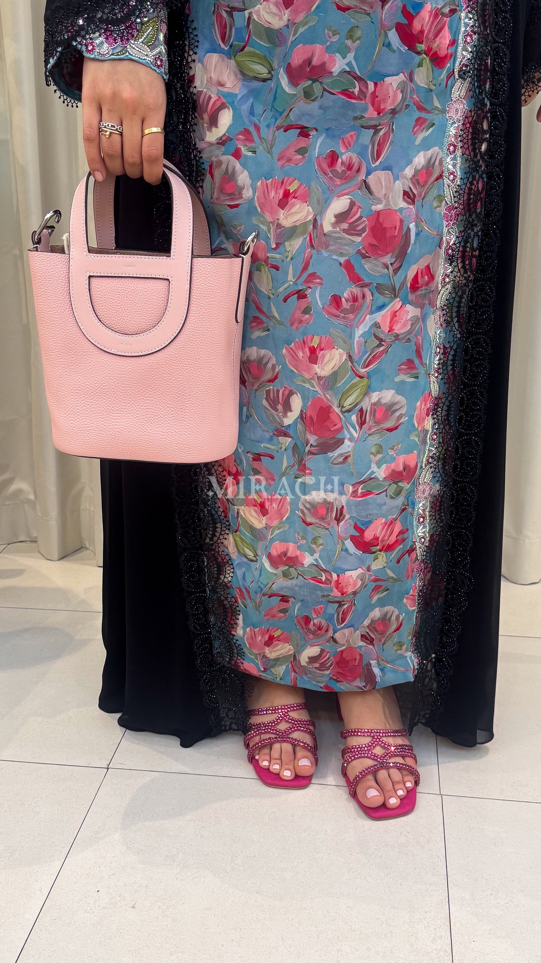 Loop Pink – mirach.ae
