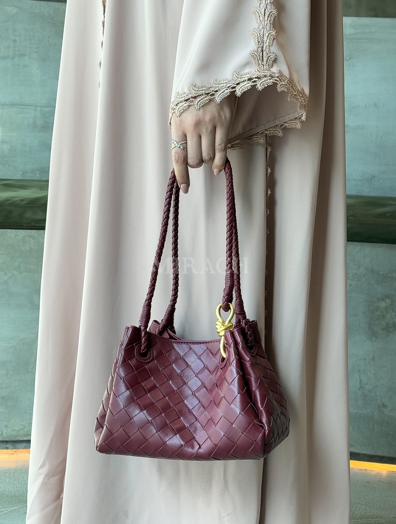 Parachute Maroon