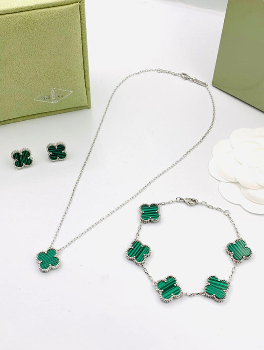 Van cleef And Arples set